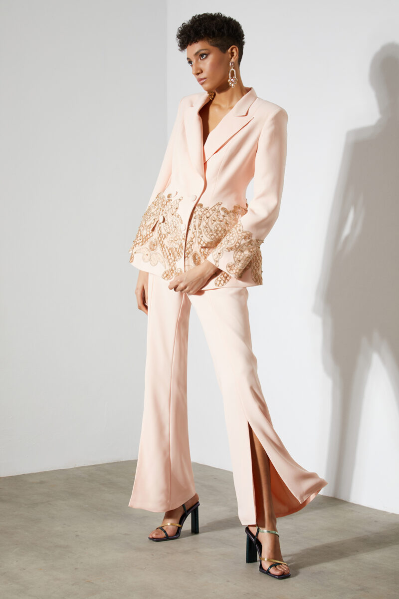 High-Rise Slim Fit with Flared Hem